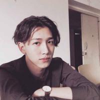 型男 此 刻 莪 一 個