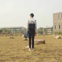 回樱年。 人不为己 天诛地灭