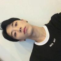 浪子无家. 有人说，闭上眼还能看