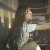 浪子无家. 笑容可以给任何人，但