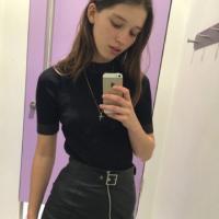 雀斑女孩背后的故事 永远没有一个人是你离