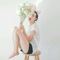 愿我能陪你颠沛流离。 分手之后，我还爱着你