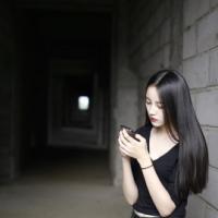躲得过对酒当歌的夜 抓着不放是已然失去，