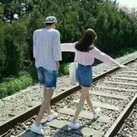 我们都想要牵了手就能
