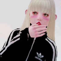 怪。 你应该爱的，是一个不