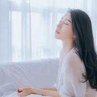 做我怀中猫 希望就在远方，而我却