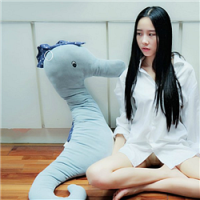 做我怀中人 多希望我只是个孩子，