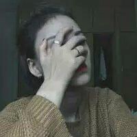 谭薇咩 樱花掉落的速度是每秒