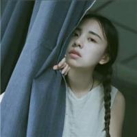 安静的做个美少女 记忆像一潭泥沼，我深