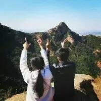 在我的世界里，做我的英雄。 这城市车水马龙你像个