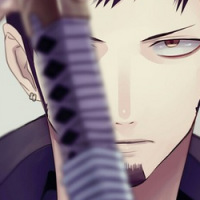 烈痞Rogue； 她一袭长裙很好看，而