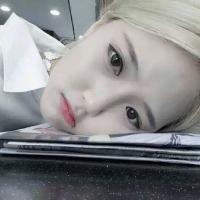 墨言。 我的悲伤是现实给的重