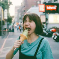 我需要你的时候你总不在 “何必把简单的好感放