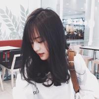 婪瘾。 独自在角落喝的酩酊大
