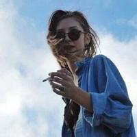 欧美. 人人都忙于自己的欢喜