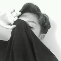 ?深深地喜欢过 再看一眼还是会想拥有. 我的委屈与不安你又在