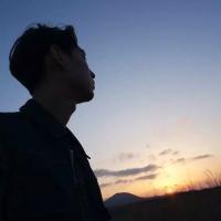 他只是看了你一眼 你却在心里演了场电影 没有逗号的文章结束很