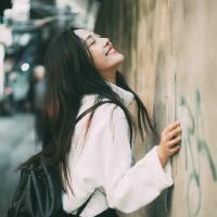 音讯 或许只是一场温柔的背