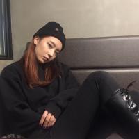你眼睛真大睫毛真长腰