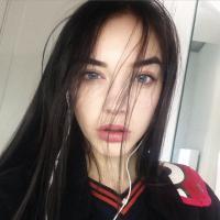 “一首歌从深情唱到敷