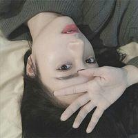 错的人只会蹉跎你的岁月。 说过的情话变笑话 你