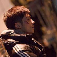 Numb 這 裡、 有 些 什