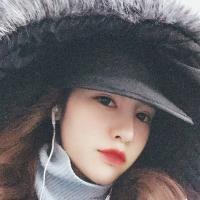 闻讯 你的肩膀染了她的缠绵