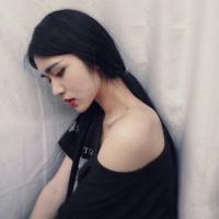叶无言， 泪水模糊了我的世界，