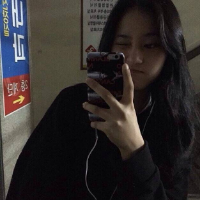 永远开心，永远热情。 纵然你身边拥挤没法靠