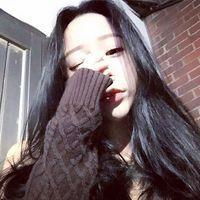 小啊妹呐~ 死心只是一瞬间的事