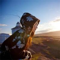 Amira 人们都说故事与酒更配