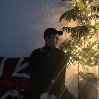 没人气，无人喜 别再夜里哭的像个孩子