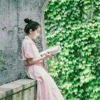谁在岁月里长长叹息。 明明难受到爆还要和你