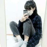 提笔书几行 撑着伞 却未见雨后晴