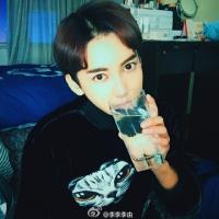 李李李由 一场失恋就像剪坏烫坏