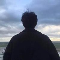许醉. 即使没有人为你鼓掌，