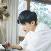 别总对过去不甘心对未来不确定对今天无所谓 让我流泪的人，我一定