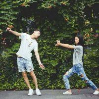 我除了谋生 就是光顾你 It turned