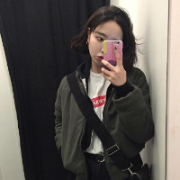希望喂魔鬼，热情养狂风。 想做你的枕边书怀中猫