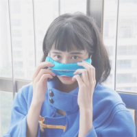往事匿于风。 世界如此美妙，我却如