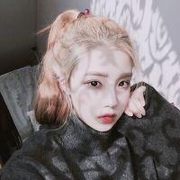 恩 或许只是我囍的刚好你们不囍而已。 面无表情的擦肩而过都