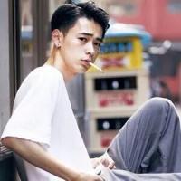 男头谢谢 异地恋真的不是一直火