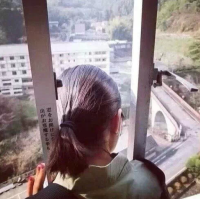 你应该感谢背叛因为它教会了你不该善良 从我拿起笔，准备叙述