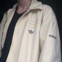 持刀少女 真想停下来歇一歇 怎
