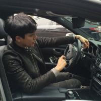 K 我梦见和你萍水相逢，