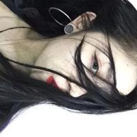 向北. 他亲我的时候，我眼泪