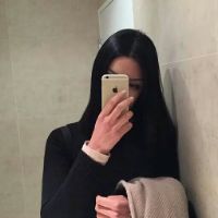 处友. 我脸上的表情只是体面
