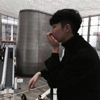 一首散魂诗 天气依旧闷热难耐，特