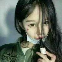 女头:一个霸气女皇苏1希 风吹散了故事，大雨封
