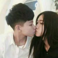 想和他一起用的  可是他和别人在一起了 或许，你只是个插曲，